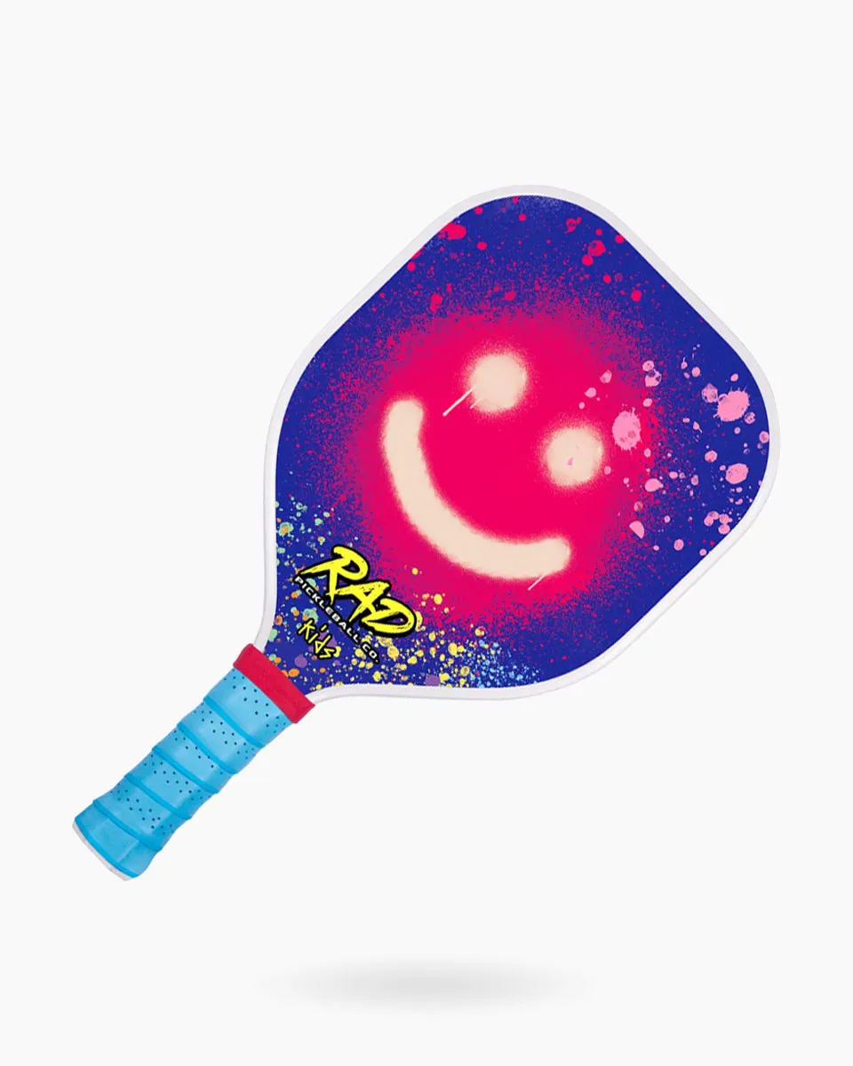 hudson-kids-13mm-slim-profile. Side view of the 13mm core thickness and protective guardrail of the Hudson youth paddle