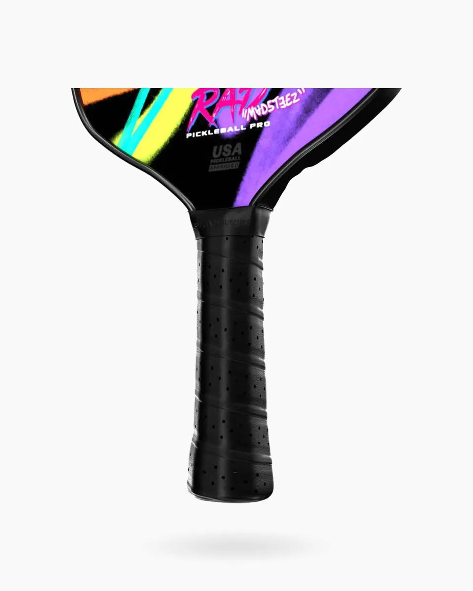 5.12 inch extended handle on the Madsteez Graffiti Pro for two-handed backhands and extra reach